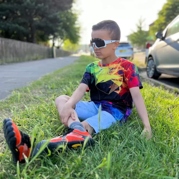 DUCO Polarized Kids Sunglasses Youth Baseball Sun Glasses Sports Teens Cycling Shades Boys Girls with 3 Lenses DK280White Frame Grey Temple Blue Colorful Lens
