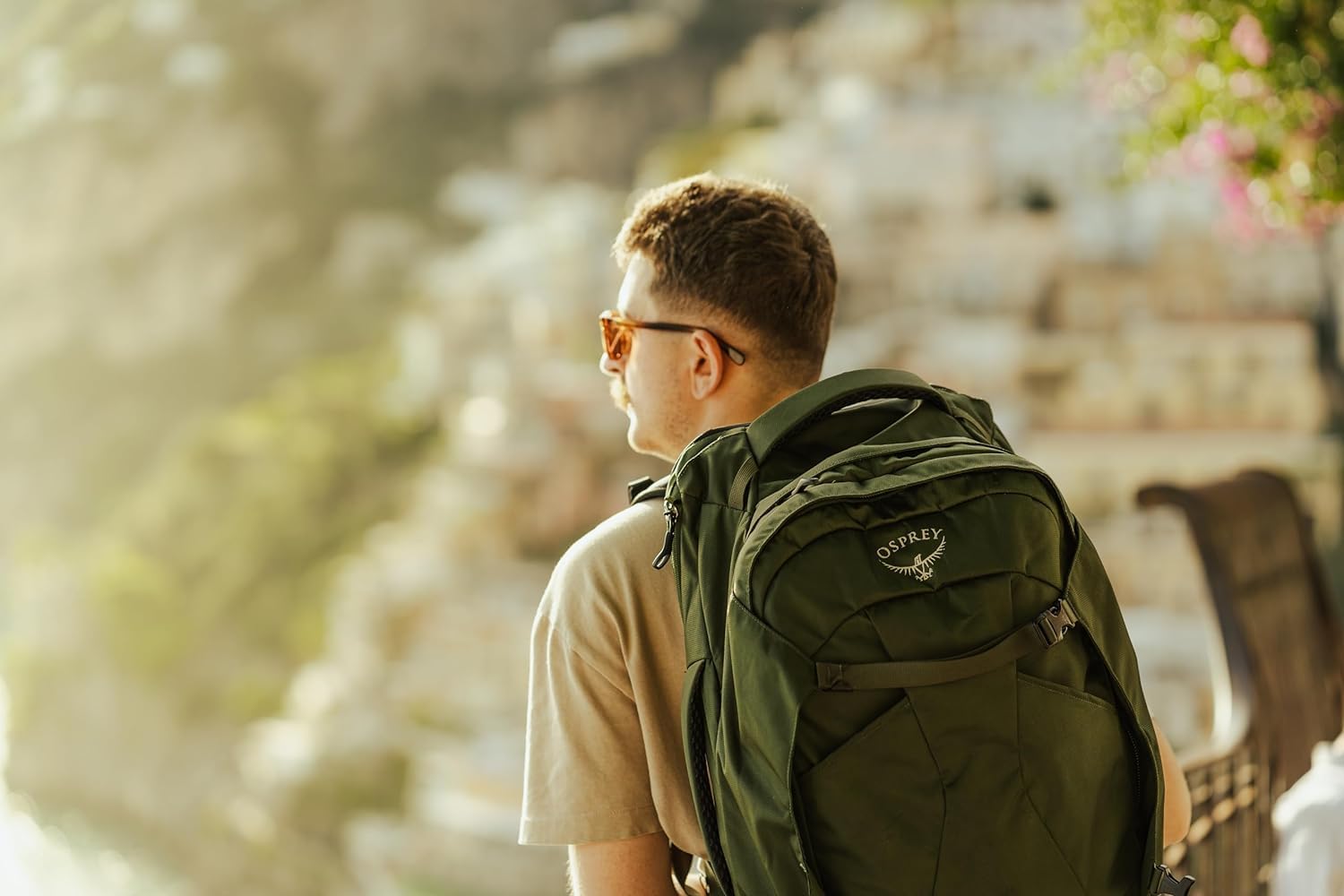 Osprey Farpoint 40L Mens Travel Backpack Tunnel Vision GreyGopher Green