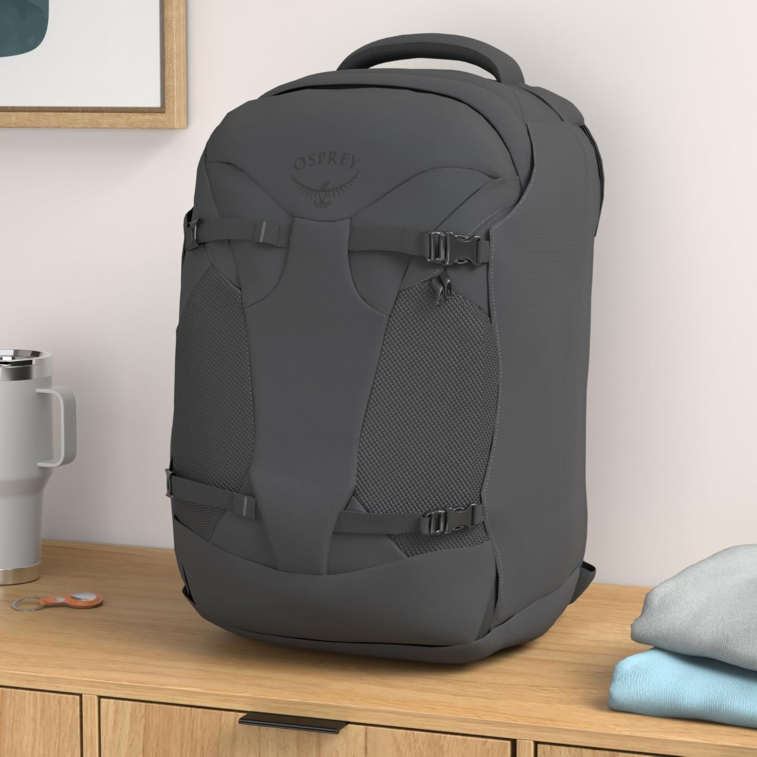 Osprey Farpoint 40L Mens Travel Backpack Tunnel Vision GreyTunnel Vision Grey