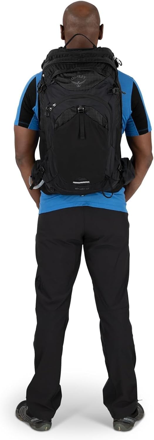 Osprey Manta 34L Mens Hiking Backpack with Hydraulics Reservoir Oak Leaf Orange One SizeOak Leaf Orange