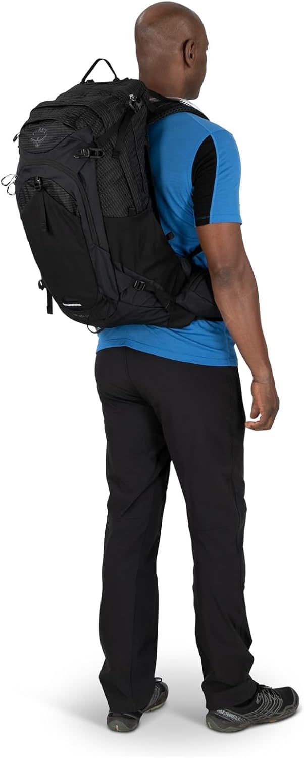 Osprey Manta 34L Mens Hiking Backpack with Hydraulics Reservoir Oak Leaf Orange One SizeOak Leaf Orange