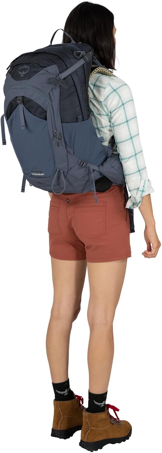 Osprey Mira 32L Womens Hiking Backpack with Hydraulics Reservoir Succulent GreenSucculent Green