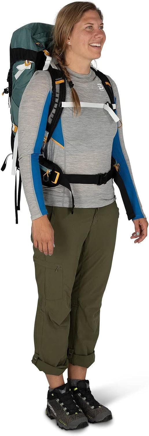 Osprey Sirrus 24L Womens Hiking Backpack Tunnel Vision GreyTunnel Vision Grey
