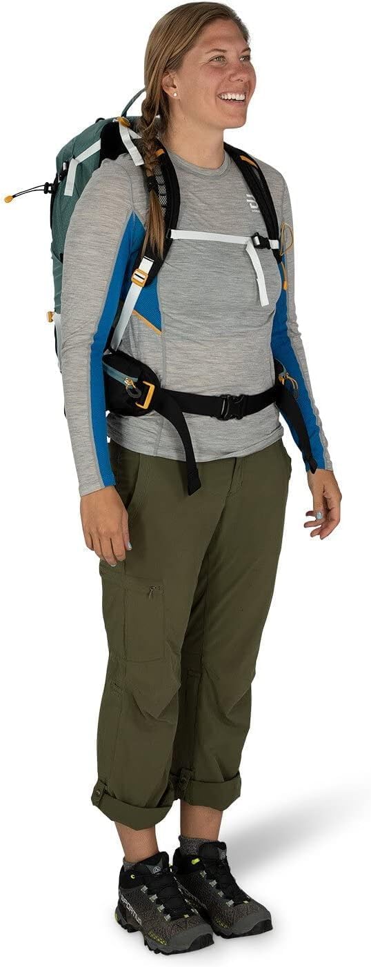 Osprey Sirrus 24L Womens Hiking Backpack Tunnel Vision GreyTunnel Vision Grey