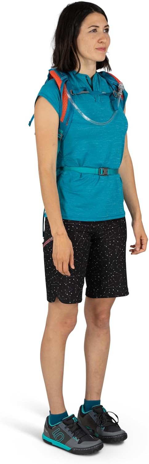OspreySiskin 8 wRes Ultimate Red OSWaterfront Blue