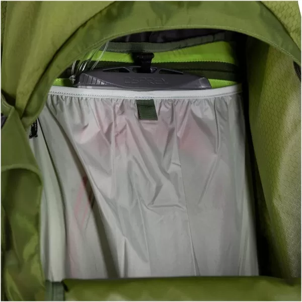 Osprey Aether 55L Mens Backpacking Backpack Garlic Mustard Green SMGarlic Mustard Green