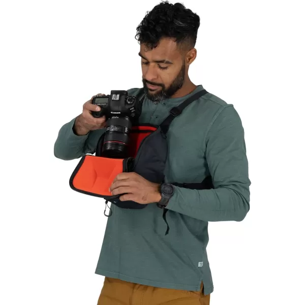 Osprey Camera Chest Rig Charcoal Grey