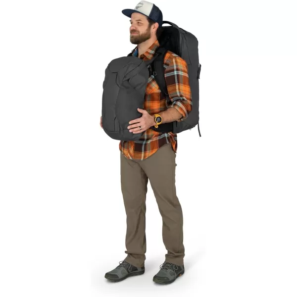 Osprey Farpoint 40L Mens Travel Backpack Tunnel Vision GreyTunnel Vision Grey