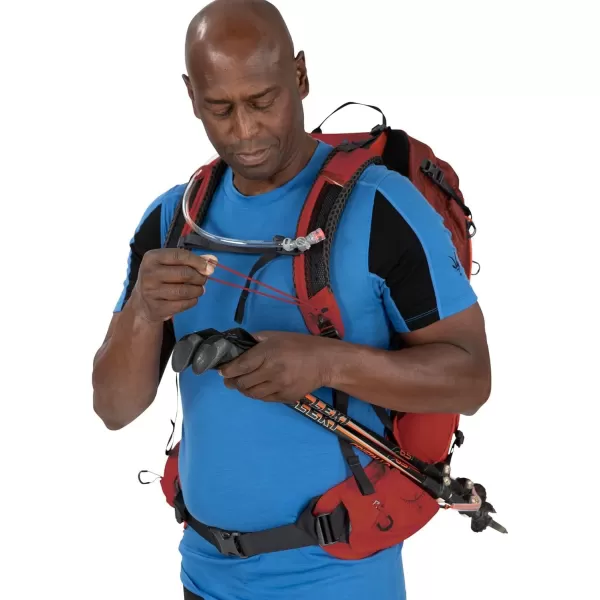 Osprey Manta 34L Mens Hiking Backpack with Hydraulics Reservoir Oak Leaf Orange One SizeBlack