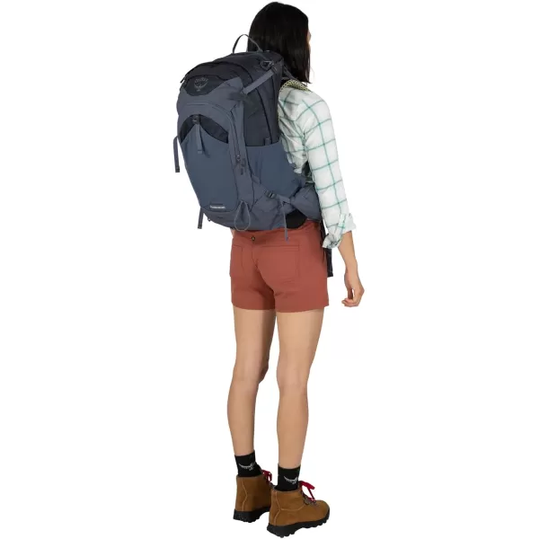 Osprey Mira 32L Womens Hiking Backpack with Hydraulics Reservoir Succulent GreenSucculent Green