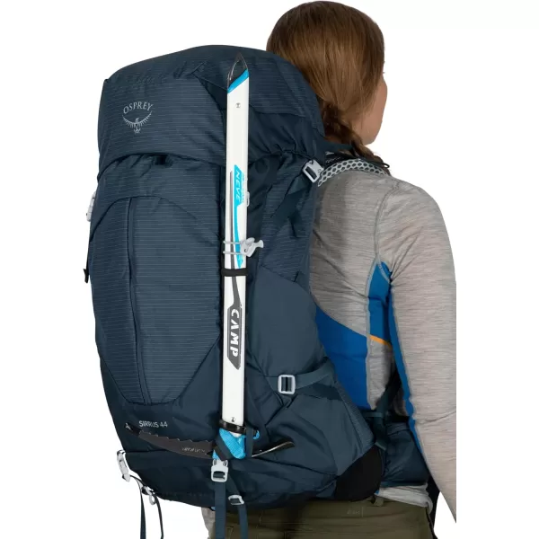 Osprey Sirrus 24L Womens Hiking Backpack Tunnel Vision GreyTunnel Vision Grey