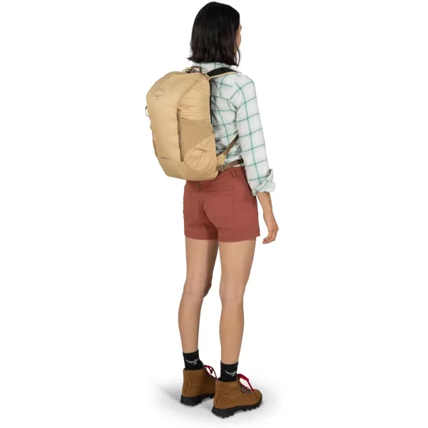 Osprey Skimmer 16L Womens Hiking Backpack with Hydraulics Reservoir Coyote Brown
