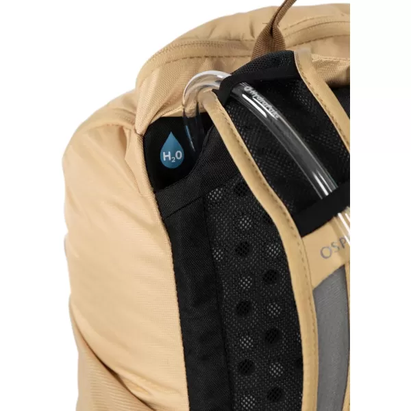 Osprey Skimmer 16L Womens Hiking Backpack with Hydraulics Reservoir Coyote Brown