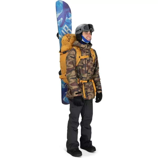 Osprey Soelden 42L Mens Ski and Snowboard Backpack BlackArtisan Yellow