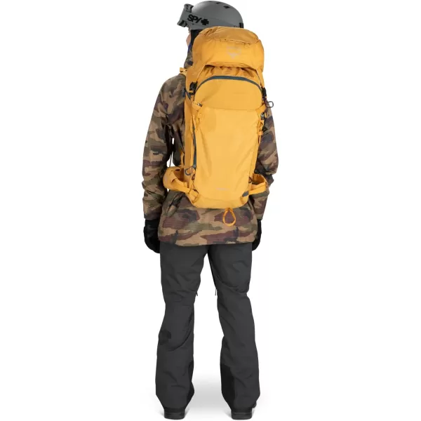 Osprey Soelden 42L Mens Ski and Snowboard Backpack BlackArtisan Yellow