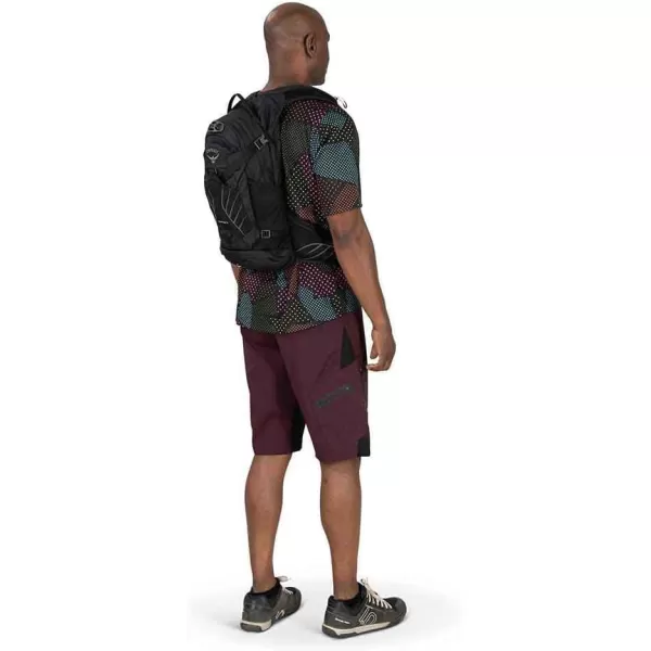 OspreyKatari 7 wRes Black OSBlack