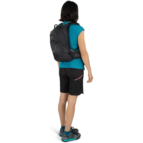 OspreyKitsuma 15 wRes Sawdust Tan OSWaterfront Blue