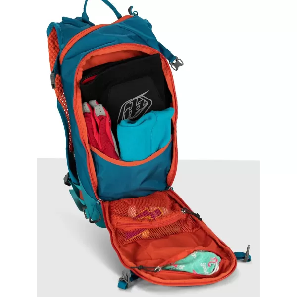 OspreySiskin 8 wRes Ultimate Red OSWaterfront Blue