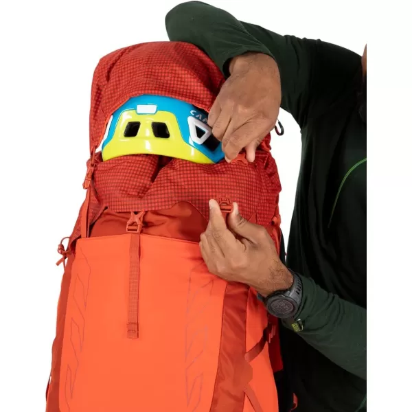 imageOsprey Talon Pro 40L Mens Hiking Backpack with Hipbelt Mars Orange SMMars Orange