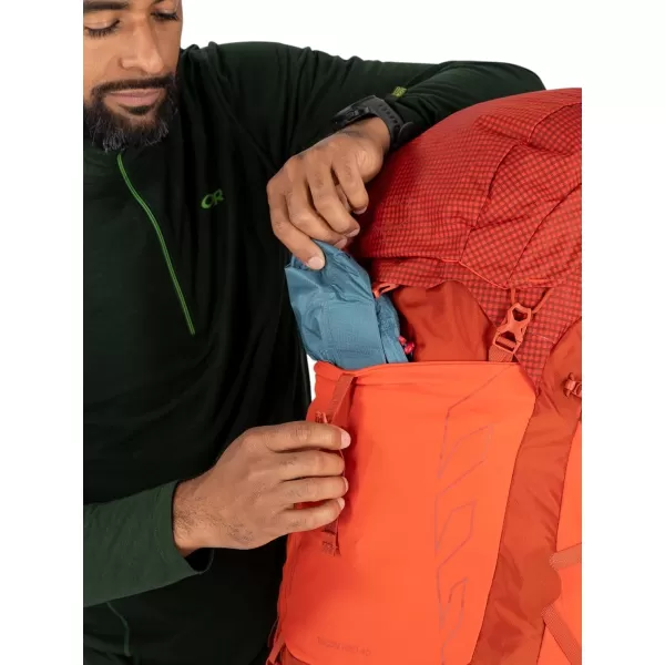 imageOsprey Talon Pro 40L Mens Hiking Backpack with Hipbelt Mars Orange SMSilver Lining