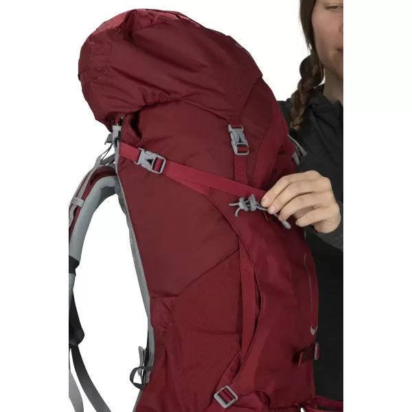 imageOsprey Ariel 55L Womens Backpacking Backpack Black WXSSClaret Red
