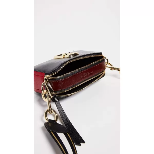 Marc Jacobs Womens The SnapshotBlackRed