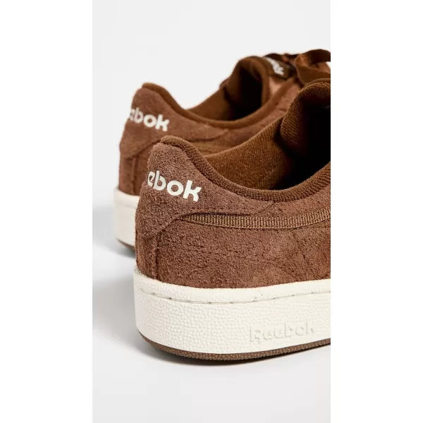 Reebok Mens Club C 85 SneakerCollegiate BrownChalkReebok Lee 2