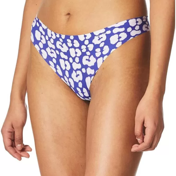 Calvin Klein Womens Invisibles Seamless Thong PantyLeopard Geckomauve Berry