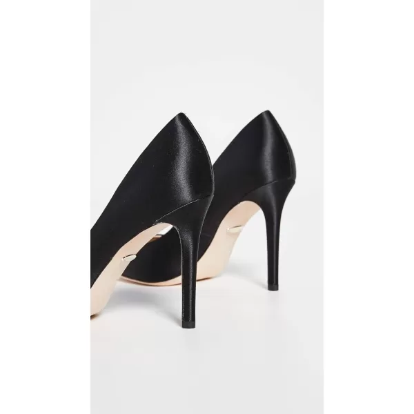 Badgley Mischka Womens Cher Pump  Womens Pumps with 375 Stiletto HeelsBlack