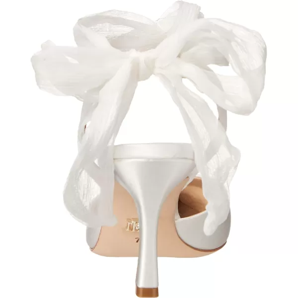 Badgley Mischka Womens Blaze PumpWhite Satin