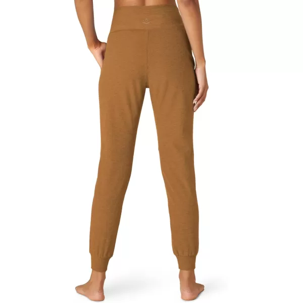 Beyond Yoga Womens Spacedye Midi JoggersCarmel Toffee Heather