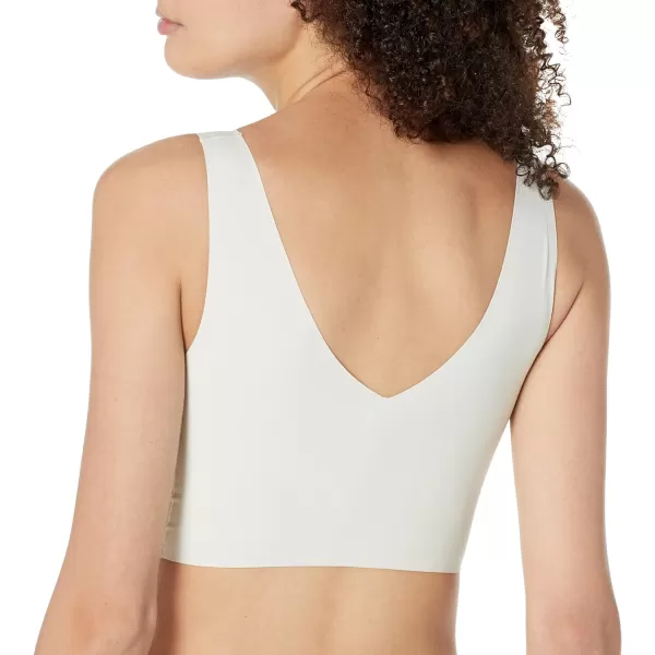 Calvin Klein Womens Invisibles Comfort Seamless Lightly Lined V Neck Bralette BraSilver Birch