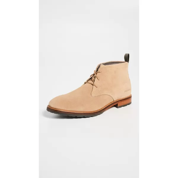 Cole Haan Mens Berkshire Lug Chukka BootGolden Toffee SuedeNatural Waterresistant