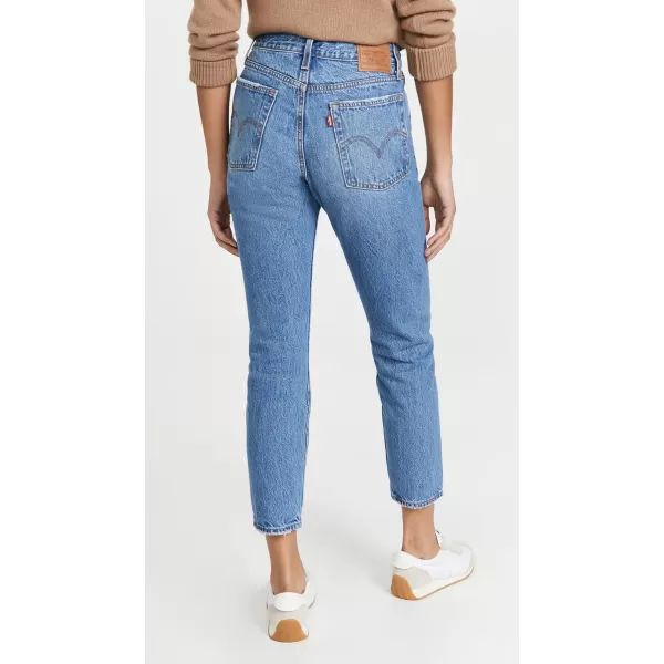 Levis Womens Premium Wedgie Icon Fit JeansAthens Asleep