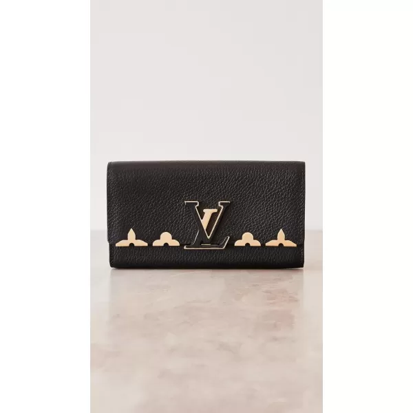 Louis Vuitton Womens PreLoved Embellished Capucines Long Wallet Black One SizeBlack