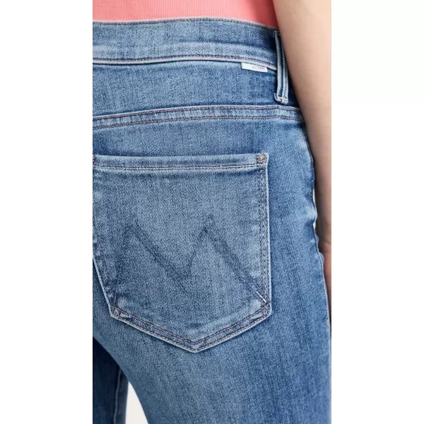 MOTHER Womens The Weekender Fray JeansA Groovy Kind of Love