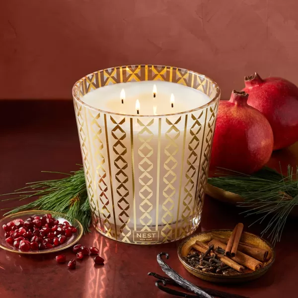 NEST New York Bamboo Scented Classic CandleHoliday Luxury Candle