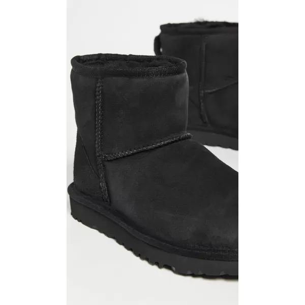 UGG Womens Classic Mini II Winter BootBlack