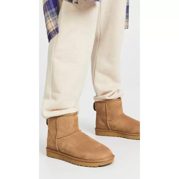 UGG Womens Classic MiniChestnut