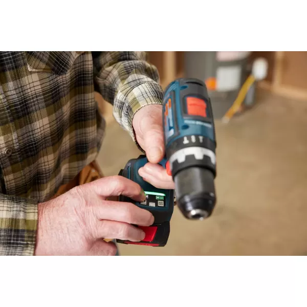 BOSCH GSB18V-800CB24 1/2 In. Brushless Connected-Ready Hammer Drill/Driver Kit with  CORE18V® 4 Ah Advanced Power Battery 18V 4 Ah Battery)