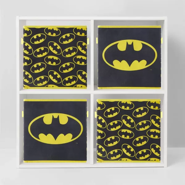 Idea Nuova Baby Shark Collapsible Storage Cubes, Set of 2, 10"x10",Baby Shark Blue/Yellow