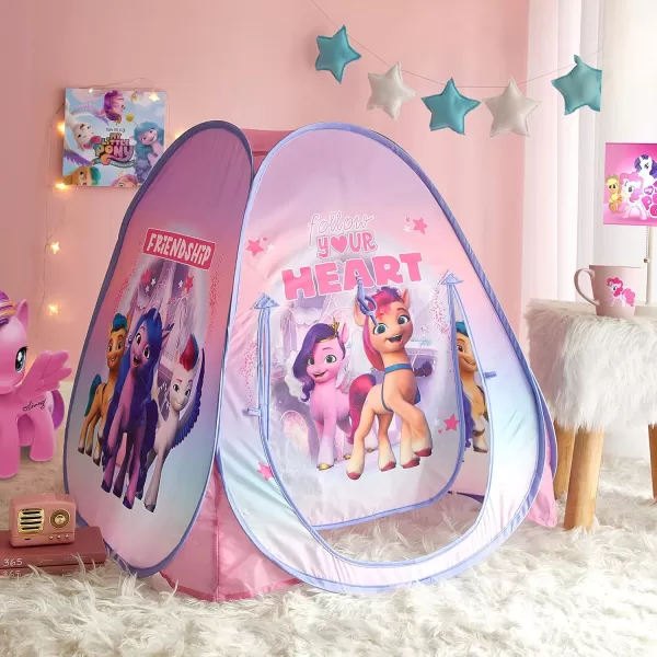 Idea Nuova Disney Minnie Mouse Collapsible Pop Up Indoor Outdoor Play Tent with UV Protection for Toddlers and Kids, 28" W x 28" L x 30" H