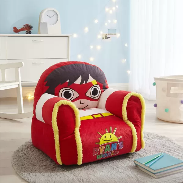 Idea Nuova Minnie Mouse Figural Sherpa Trim Bean Bag Chair, Small, Pink