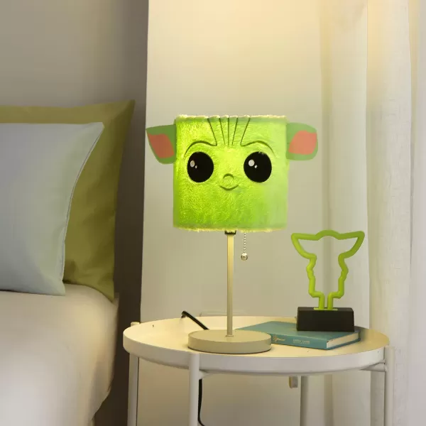 Idea Nuova Star Wars: The Mandalorian The Child Plush Shade Table Lamp, Green