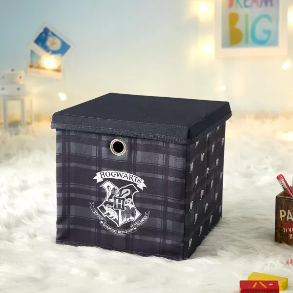 Idea Nuova Winnie the Pooh Collapsible Storage Cube with removable Lid, 10" Wx10 Hx10 D