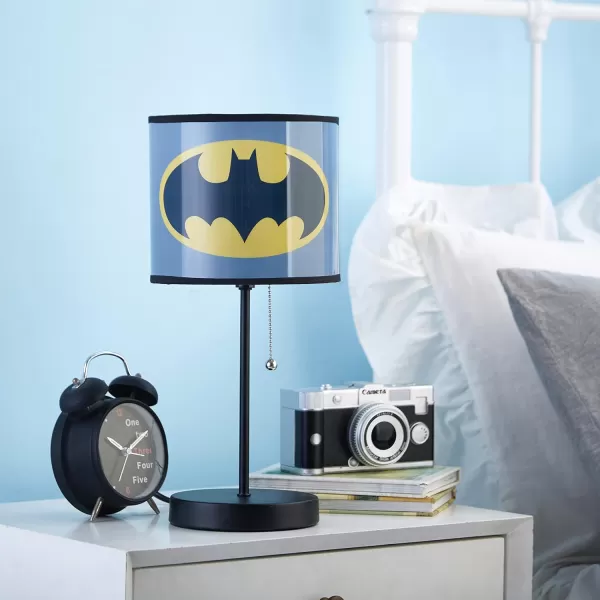 Idea Nuova Peppa Pig Stick Table Kids Lamp with Pull Chain, Themed Printed Decorative Shade