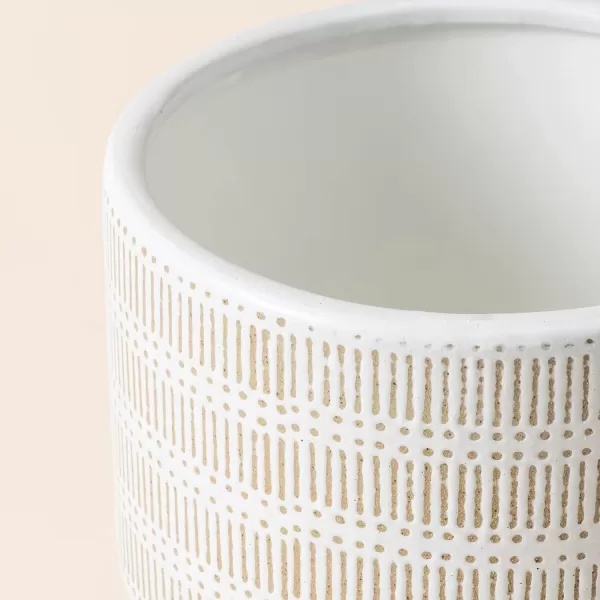 LA JOLIE MUSE Ceramic Planter with Wood Stand - 8 Inch White Cylinder Embossed Hobnail Patterned Flower Plant Pot Indoor
