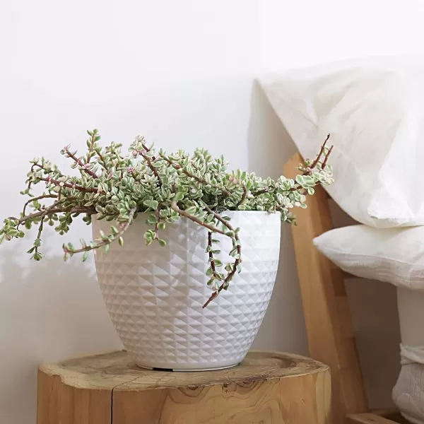 LA JOLIE MUSE Flower Pots Outdoor Indoor, Garden Planters, Modern Chic Planters with White Geometric Mosaic Texture Patterns, Set of 2, Matte White 