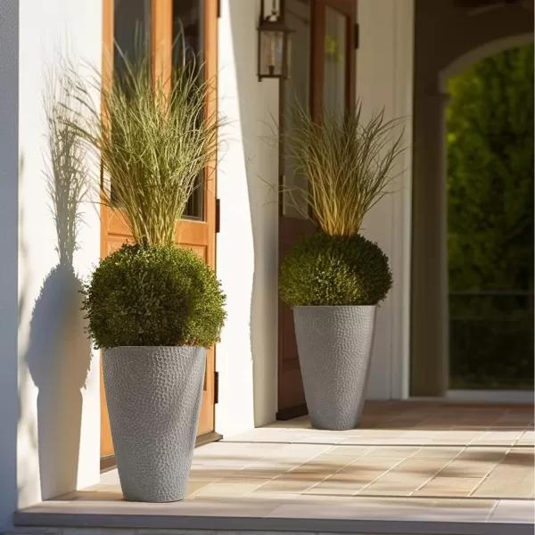 LA JOLIE MUSE 28in Tall Black Planters Set of 2,X Large Plastic Tall Round Planter for Indoor/Outdoor Plants,Large Tree Planters for Front Door,Patio and Deck