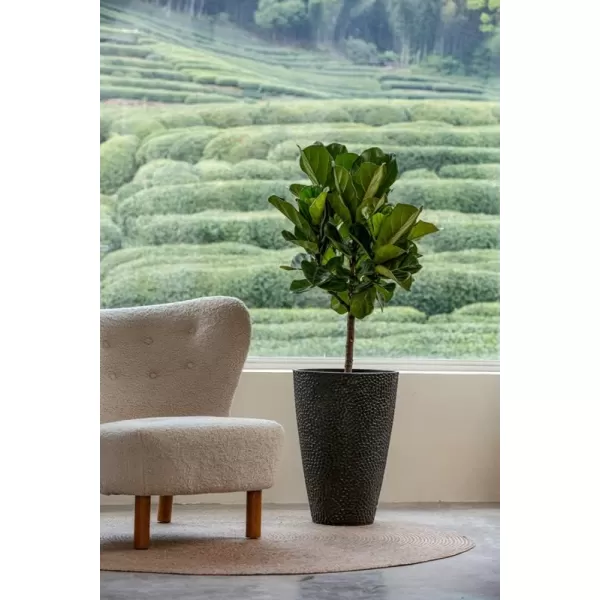 LA JOLIE MUSE 28in Tall Black Planters Set of 2,X Large Plastic Tall Round Planter for Indoor/Outdoor Plants,Large Tree Planters for Front Door,Patio and Deck